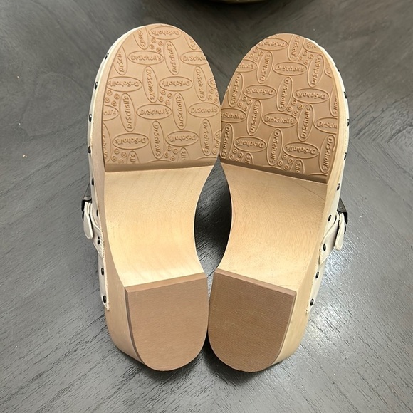 Dr. Scholl's Women's Original Clog Mule in Ivory Leather - Picture 3 of 10